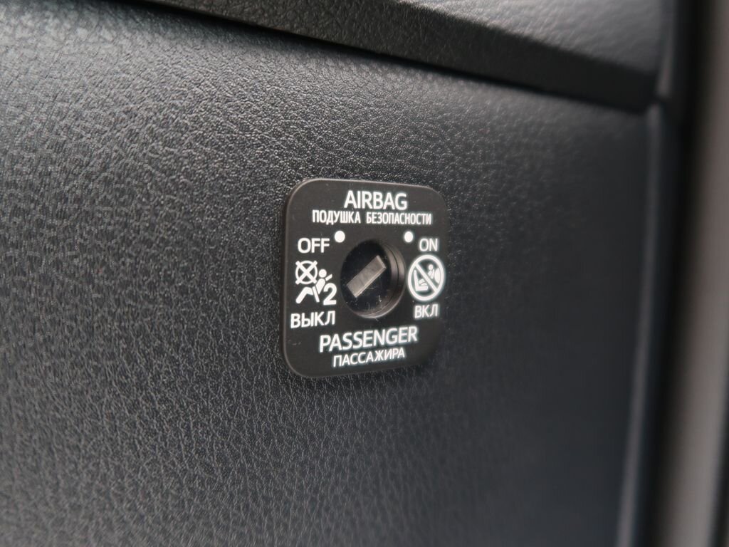 Toyota C-HR SUV 1,8 l 72 kw