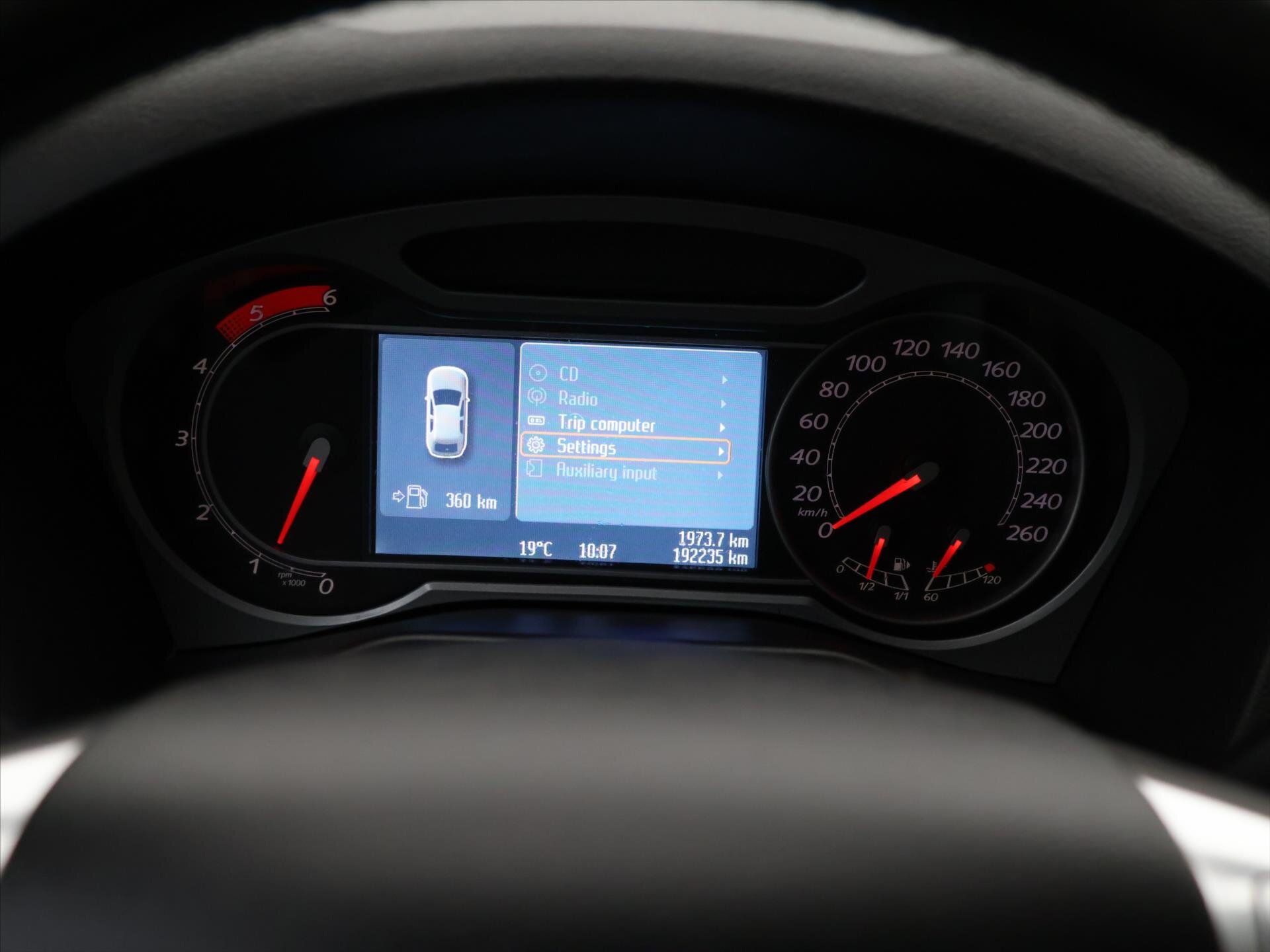 Ford Mondeo Liftback 2,0 l 103 kw