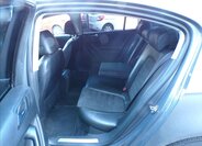 Volkswagen Passat Sedan / Limuzína 2,0 l 103 kw