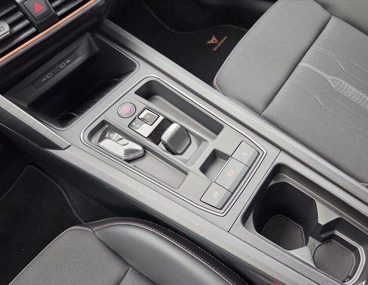 Cupra Formentor SUV / Terénní 1,5 l 110 kw