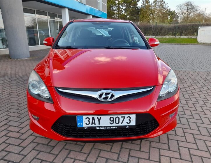 Hyundai i30 Hatchback 1,4 l 80 kw