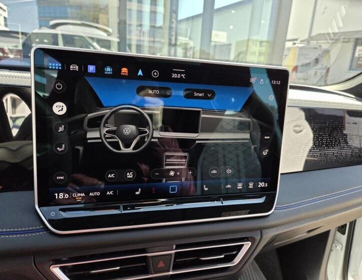 Volkswagen Tiguan SUV / Terénní 2,0 l 195 kw