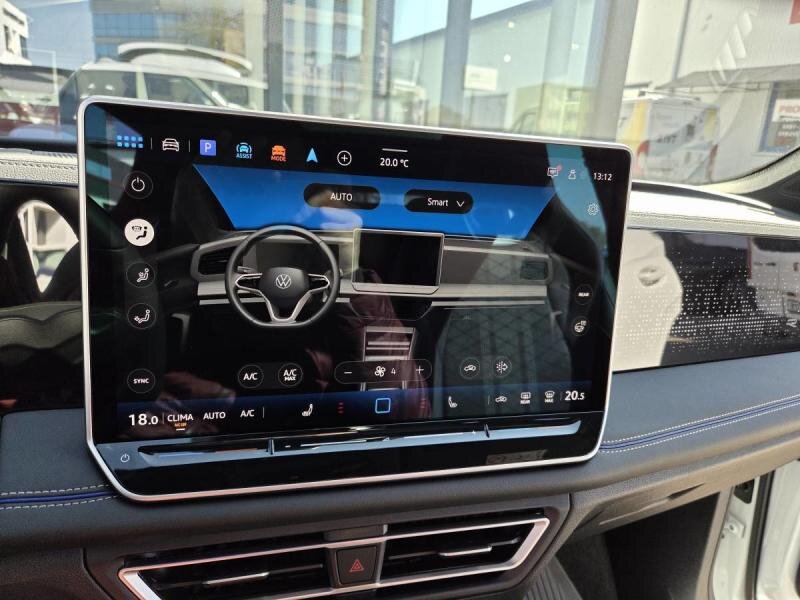 Volkswagen Tiguan SUV / Terénní 2,0 l 195 kw