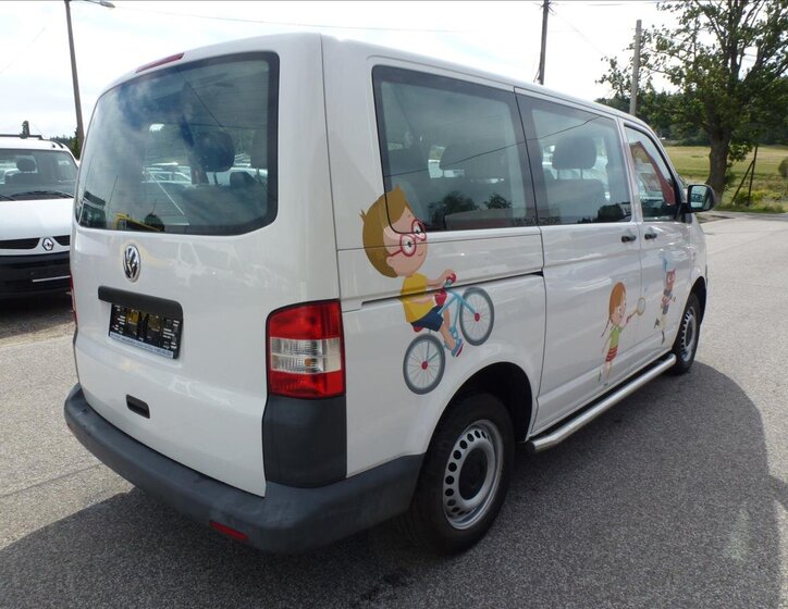 Volkswagen Transporter Kombi 2,0 l 62 kw