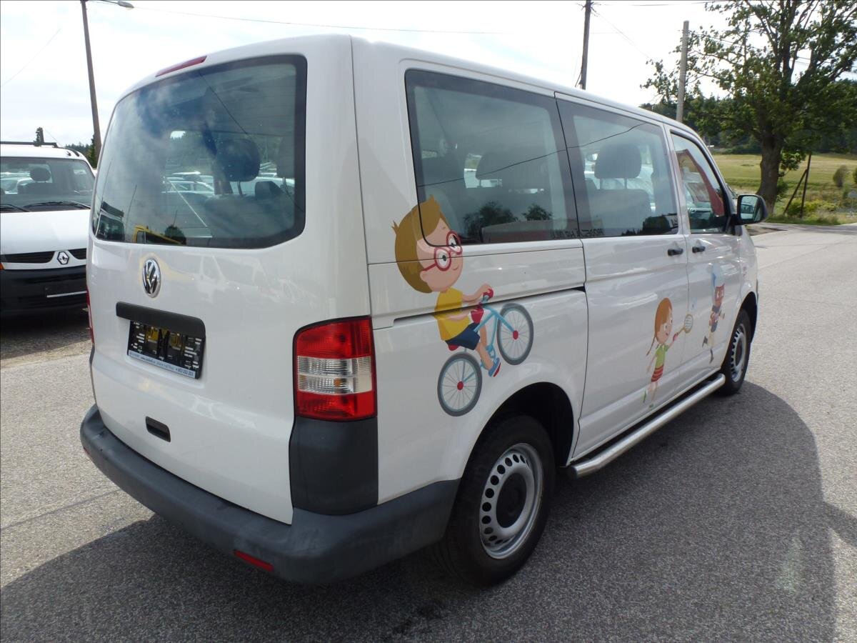 Volkswagen Transporter Kombi 2,0 l 62 kw