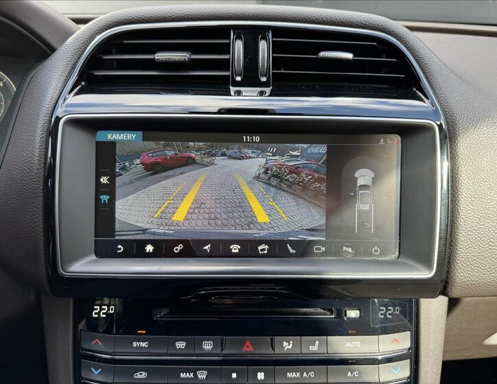 Jaguar F-Pace SUV 2,0 l 132 kw