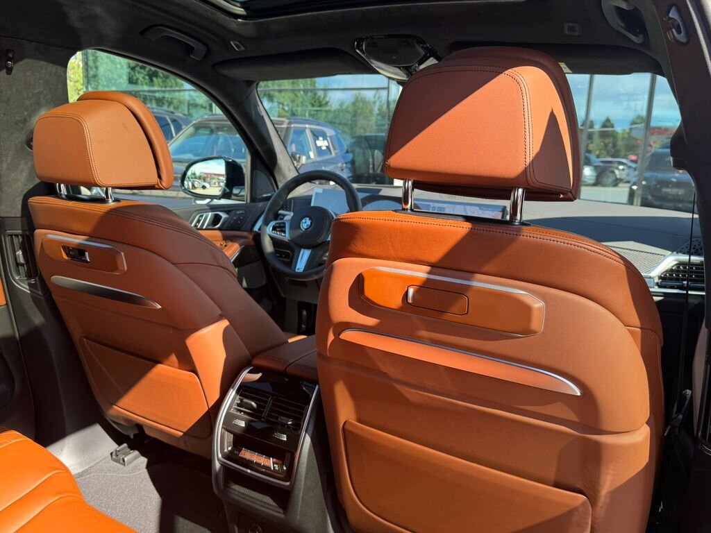 BMW X7 SUV / Terénní 3,0 l 250 kw