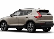 Volvo XC40 SUV / Terénní 2,0 l 120 kw