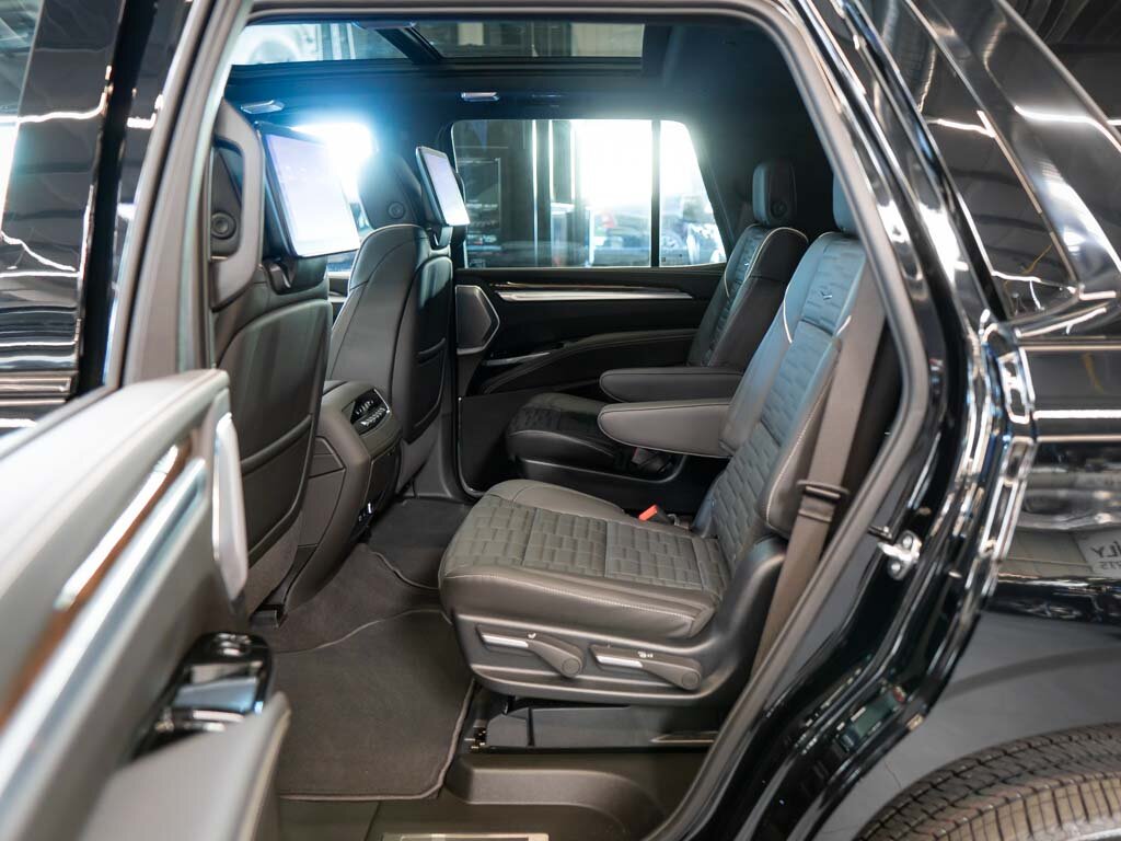 Cadillac Escalade SUV 6,2 l 313 kw