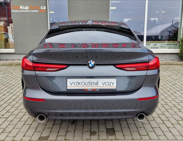 BMW Řada 2 Sedan / Limuzína 2,0 l 110 kw