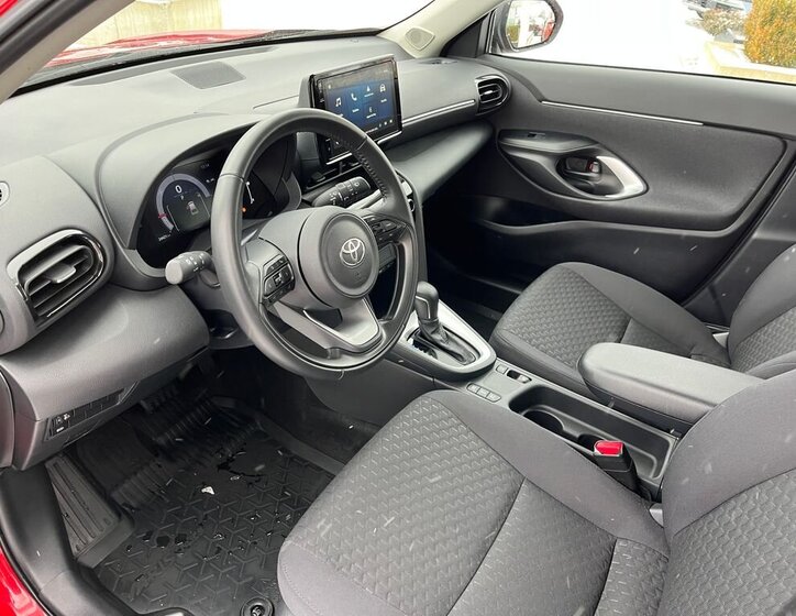 Toyota Yaris Cross SUV 1,5 l 68 kw