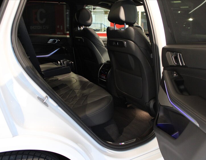 BMW X5 Kombi 3,0 l 210 kw