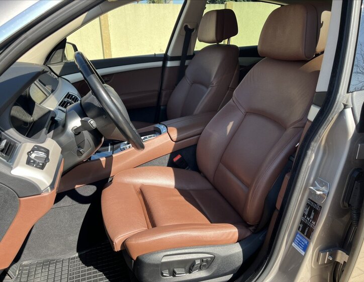 BMW Řada 5 Sedan / Limuzína 3,0 l 190 kw