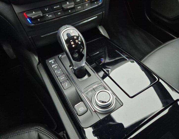 Maserati Ghibli Sedan 3,0 l 316 kw