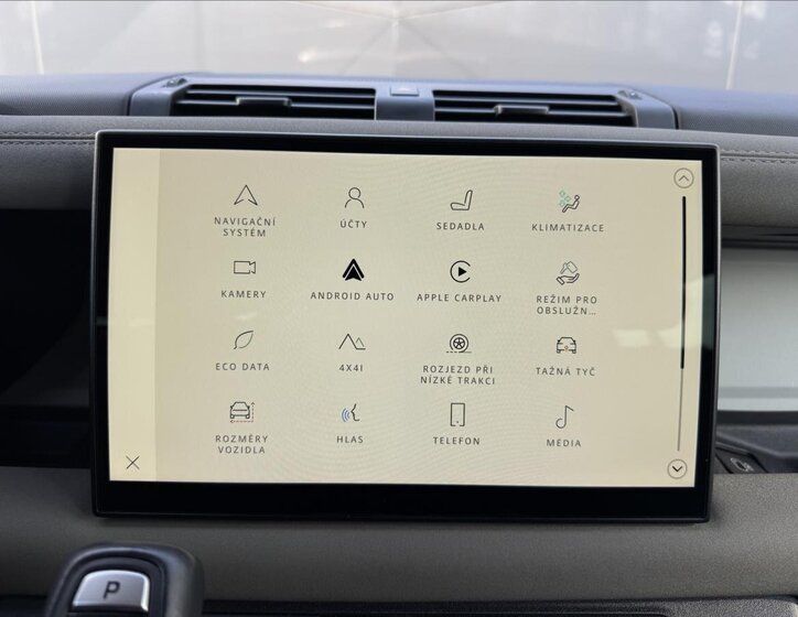 Land Rover Defender SUV / Terénní 3,0 l 183 kw