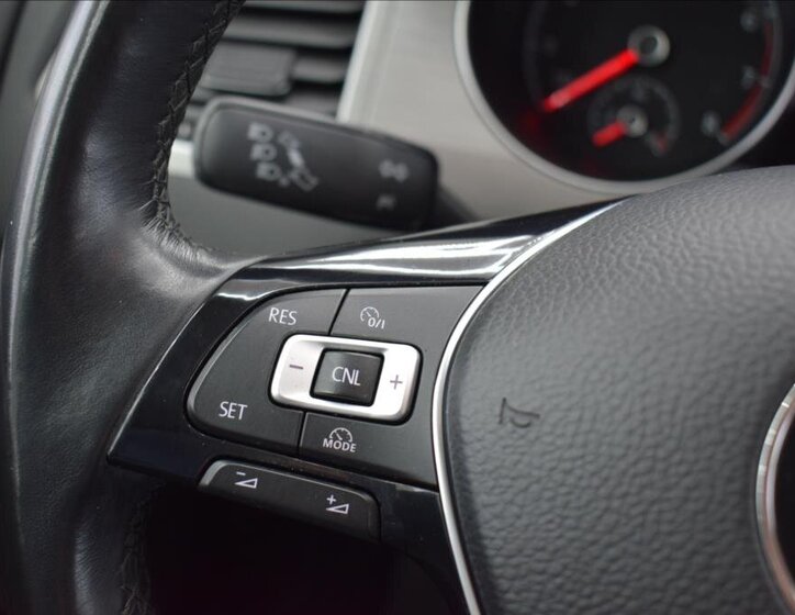 Volkswagen Golf Sportsvan 28