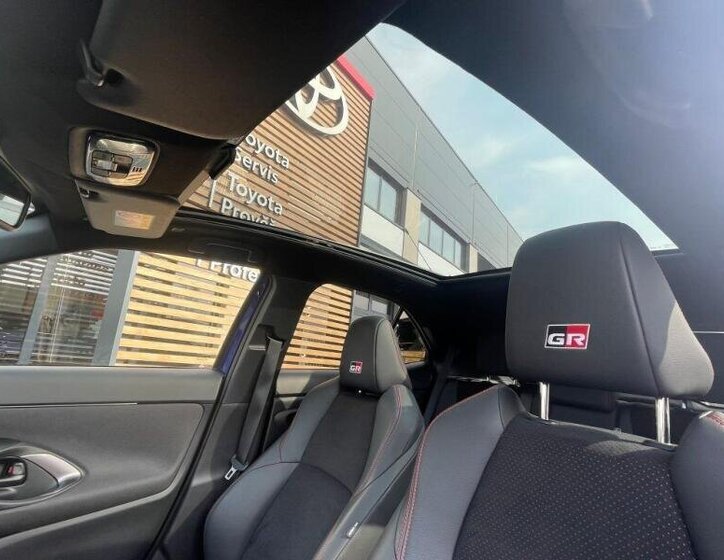 Toyota Yaris Cross SUV / Terénní 1,5 l 92 kw