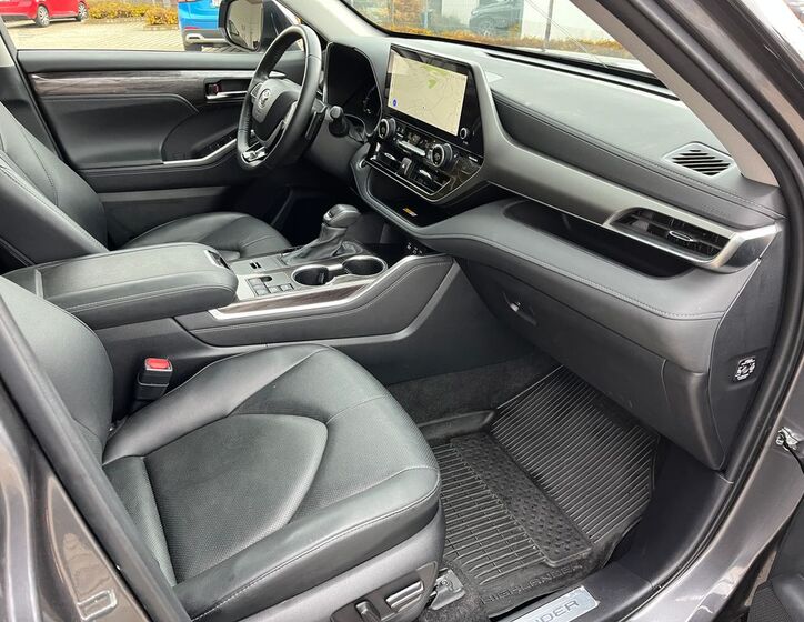 Toyota Highlander 18