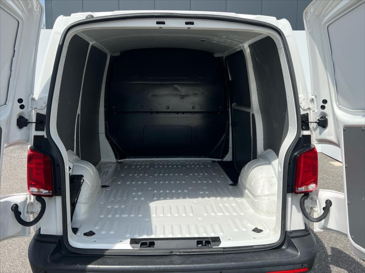 Volkswagen Transporter Skříň 2,0 l 110 kw