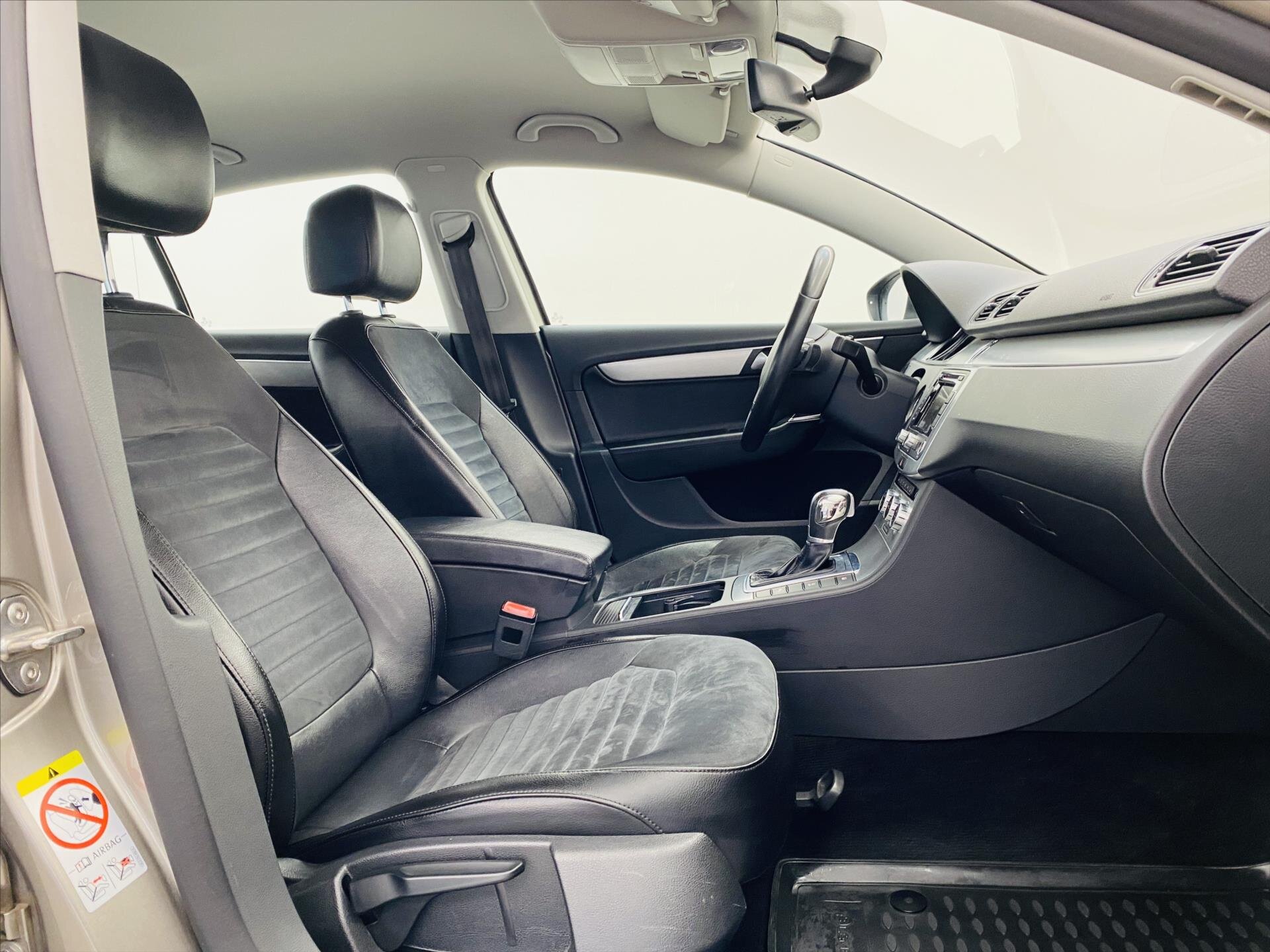 Volkswagen Passat Sedan / Limuzína 2,0 l 130 kw