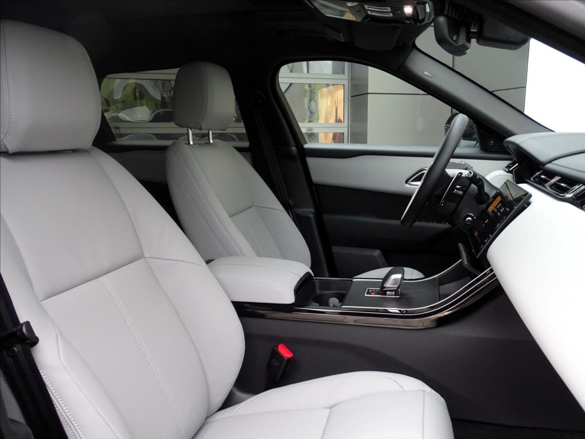 Land Rover Range Rover Velar SUV / Terénní 2,0 l 150 kw