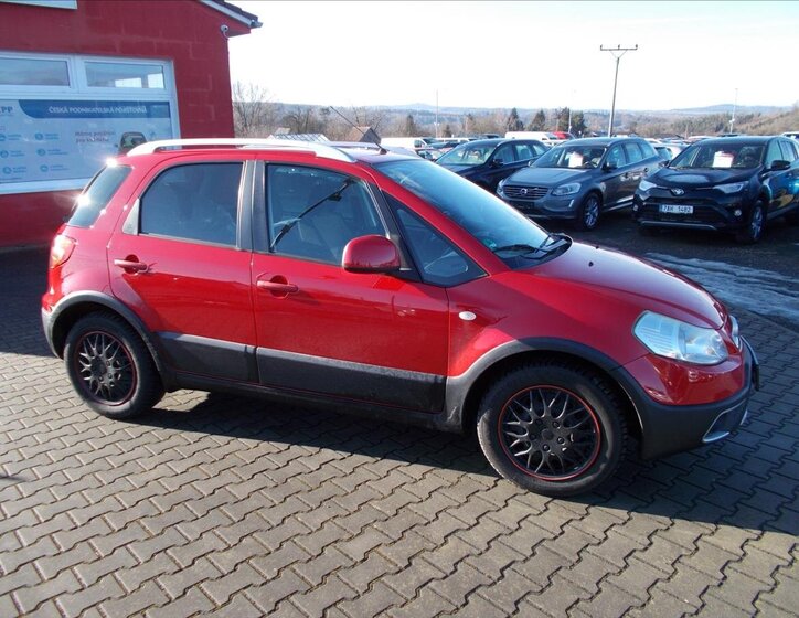 Fiat Sedici Hatchback 1,6 l 88 kw