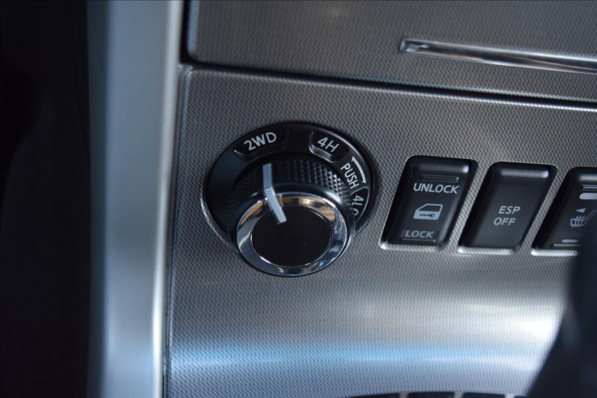 Nissan Navara Pick-up 3,0 l 170 kw