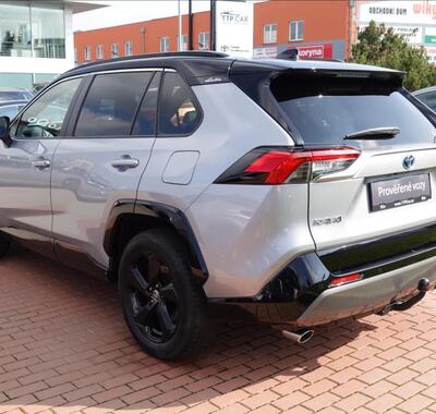 Toyota RAV4 6