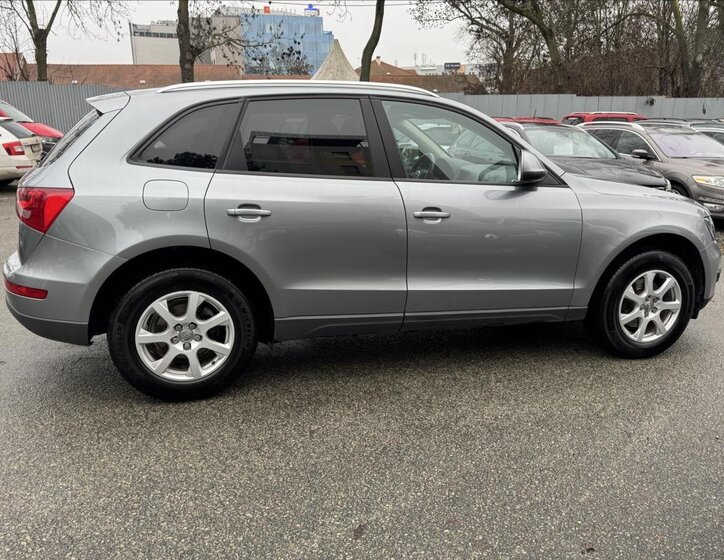 Audi Q5 11