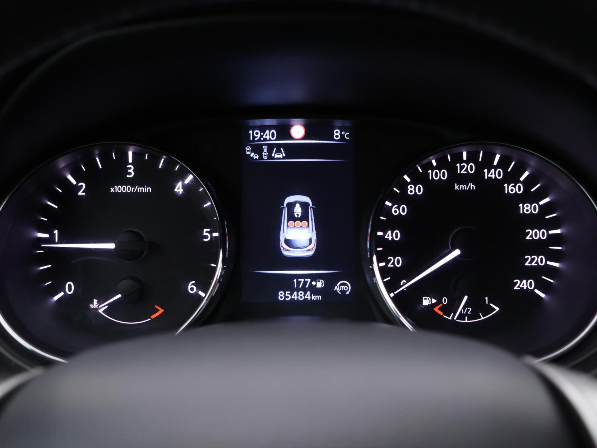 Nissan Qashqai SUV 1,5 l 81 kw