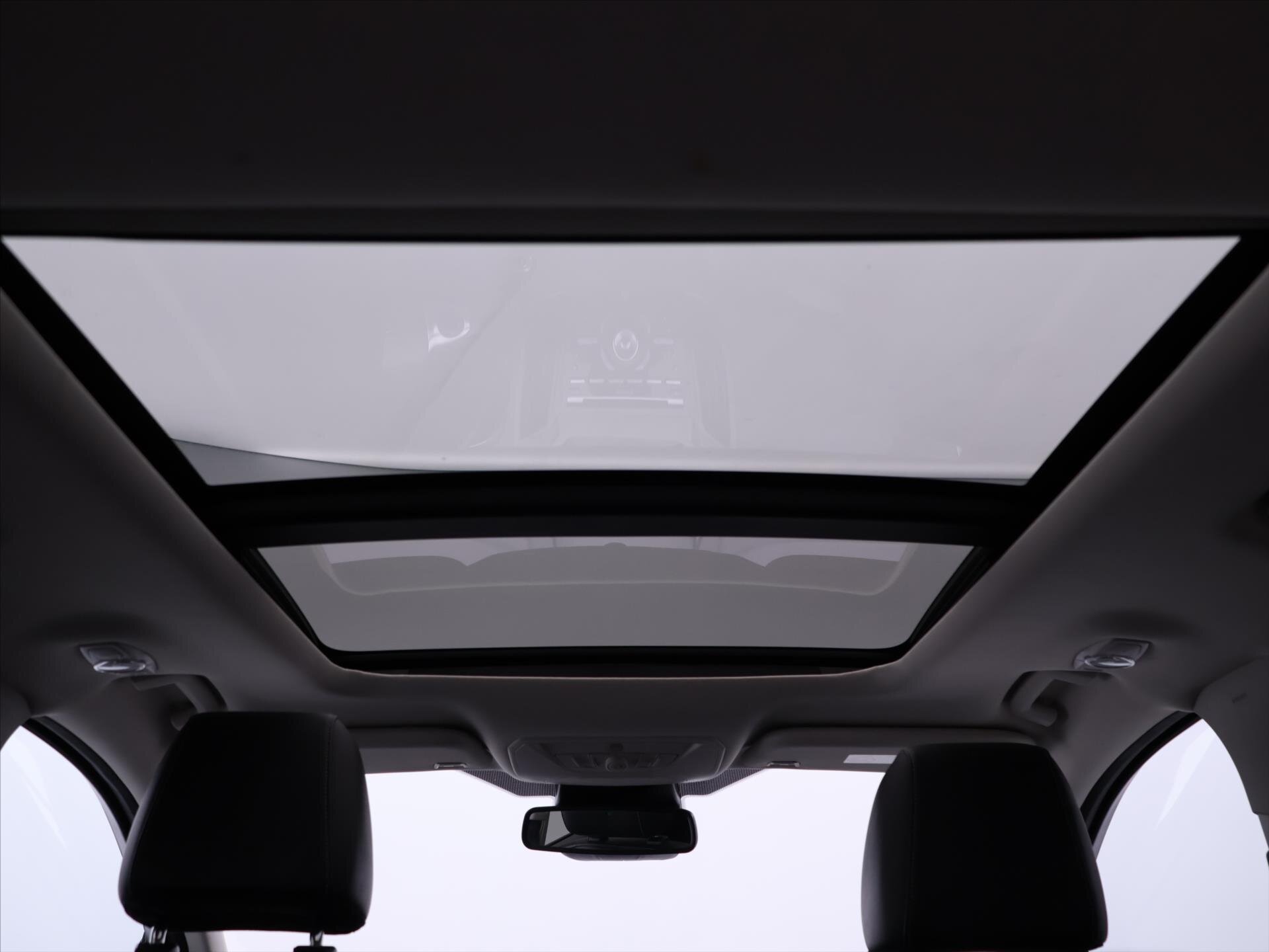 Ford Kuga SUV / Terénní 2,0 l 120 kw