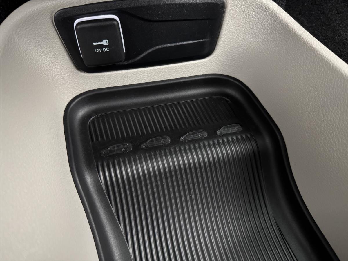 Chrysler Pacifica MPV 3,6 l 214 kw