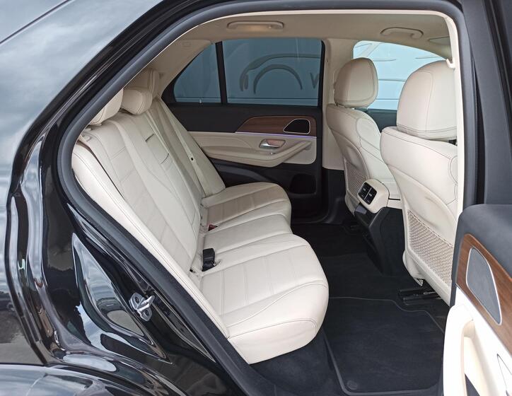 Mercedes-Benz GLE 16