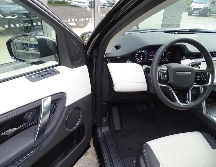 Land Rover Discovery Sport 5