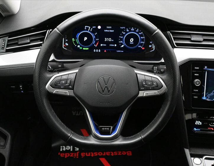 Volkswagen Passat 18