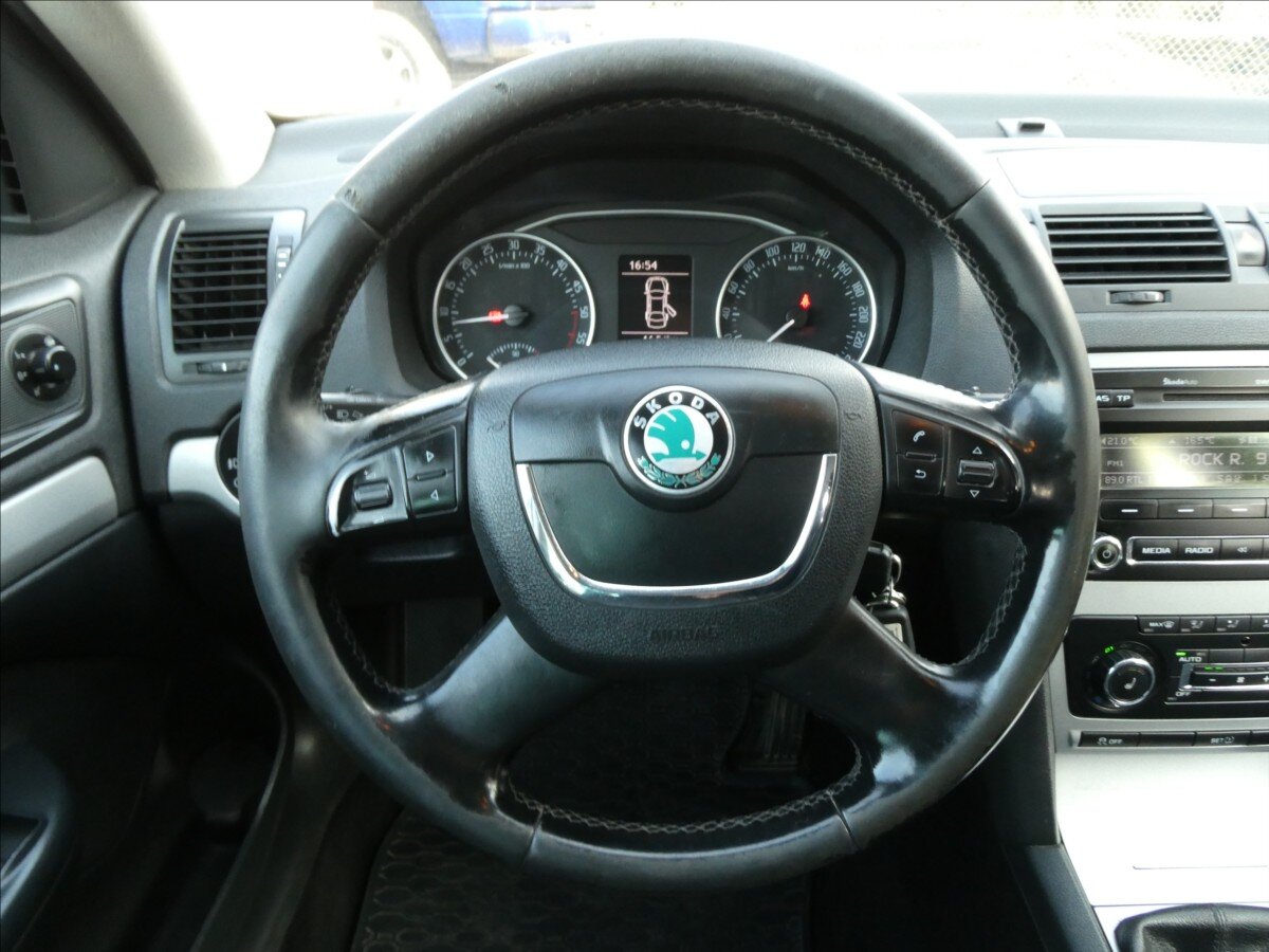 Škoda Octavia Kombi 2,0 l 103 kw