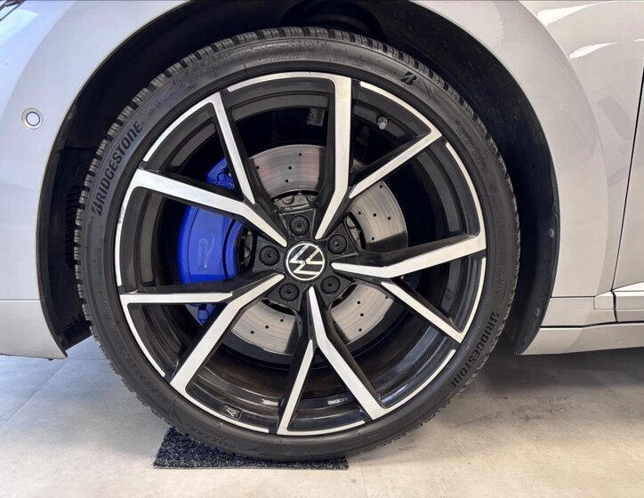 Volkswagen Arteon Kombi 2,0 l 235 kw