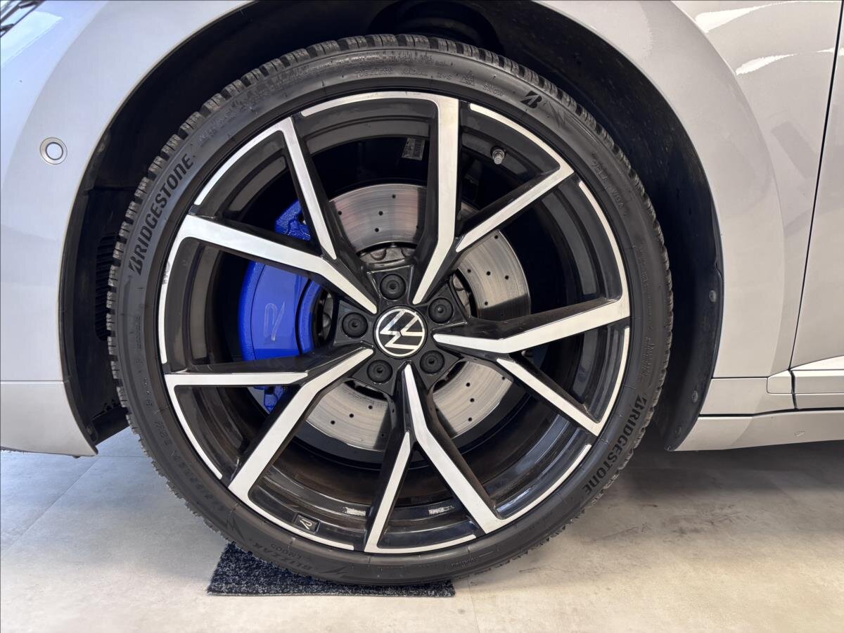 Volkswagen Arteon Kombi 2,0 l 235 kw