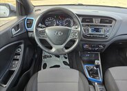 Hyundai i20 16