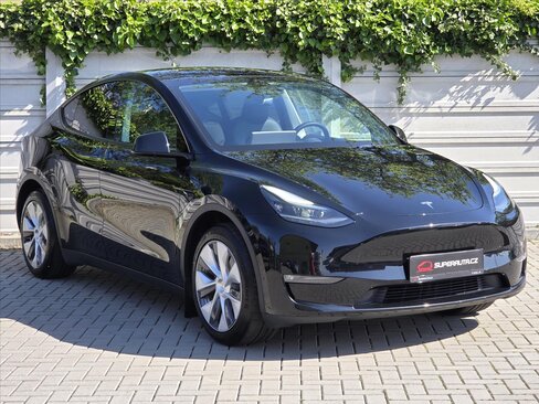 Tesla Model Y SUV / Terénní 0,0 378 kw