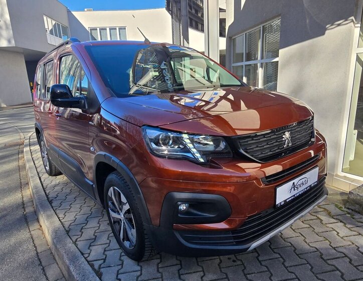 Peugeot Rifter VAN / Minibus 1,2 l 96 kw