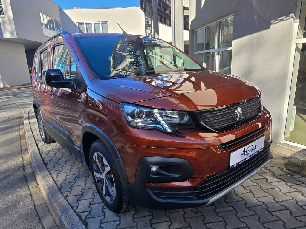 Peugeot Rifter VAN / Minibus 1,2 l 96 kw