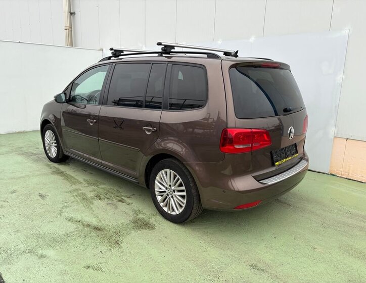 Volkswagen Touran MPV 1,6 l 77 kw