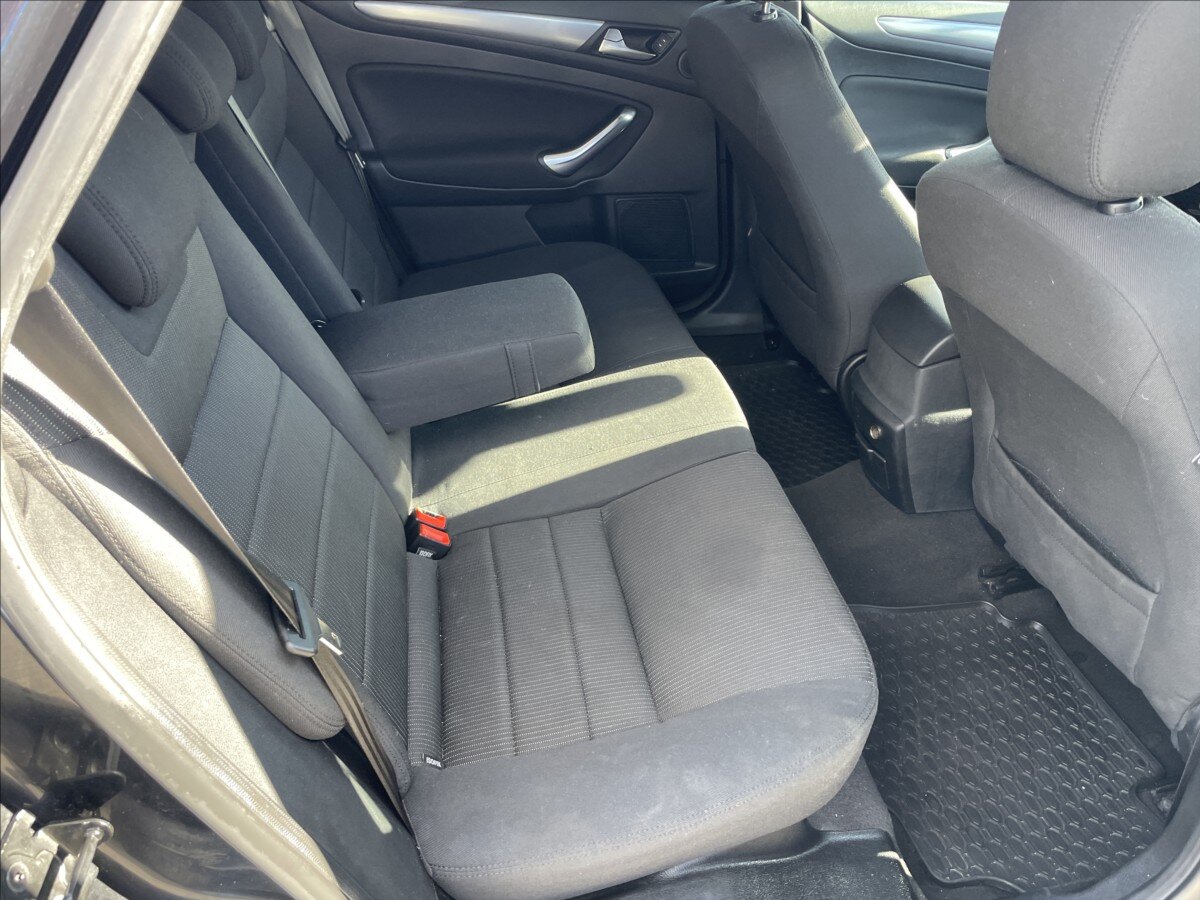 Ford Mondeo Kombi 2,0 l 103 kw