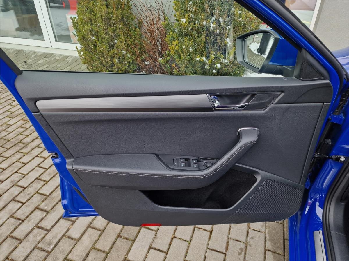 Škoda Superb Kombi 1,5 l 110 kw