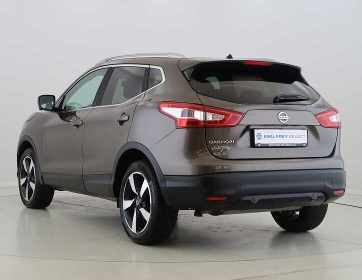 Nissan Qashqai SUV / Terénní 1,5 l 81 kw
