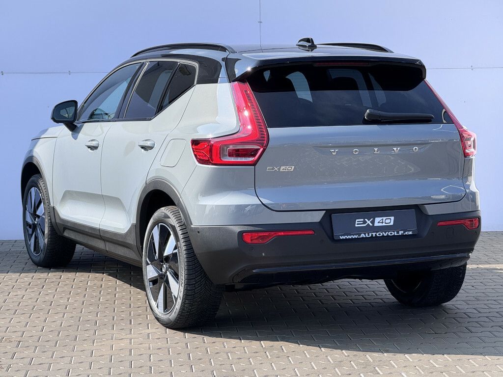 Volvo EX40