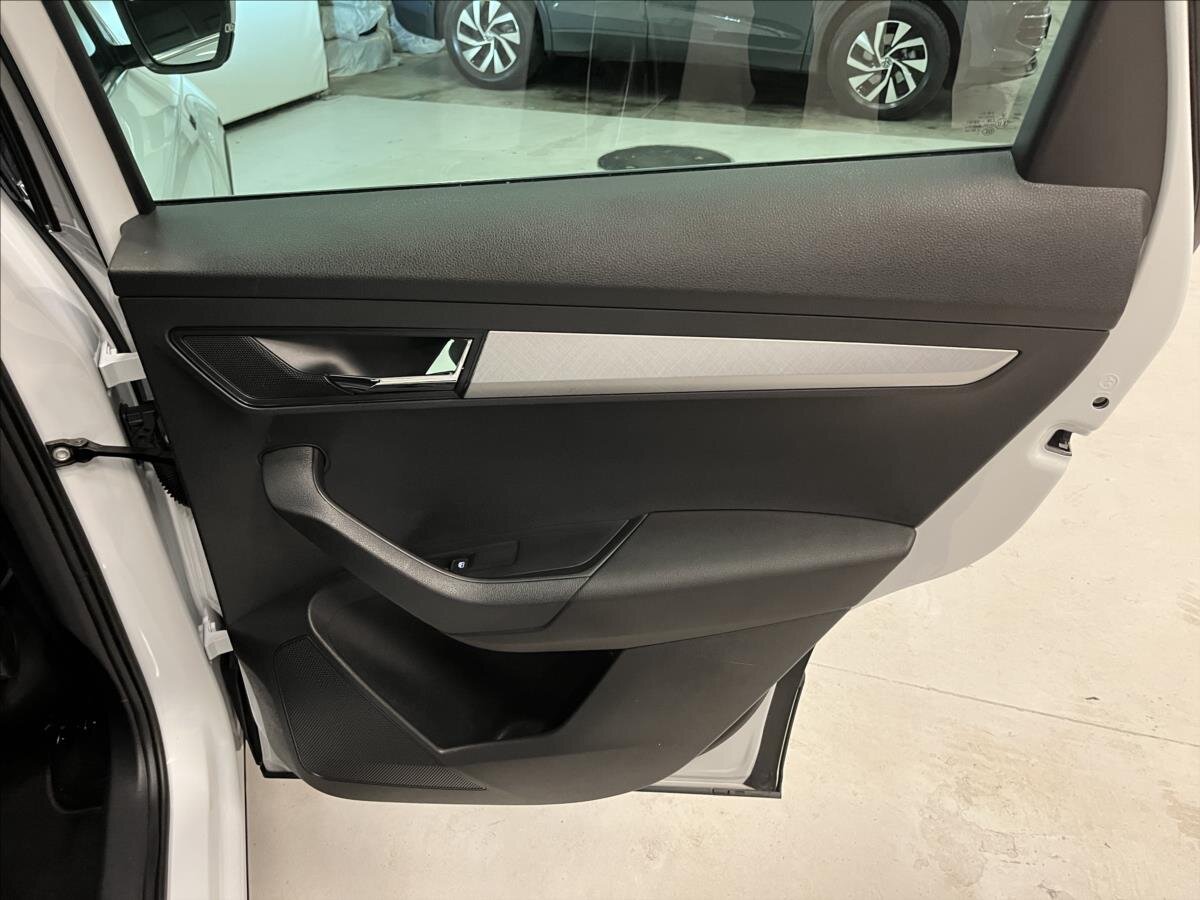 Škoda Karoq SUV / Terénní 1,5 l 110 kw