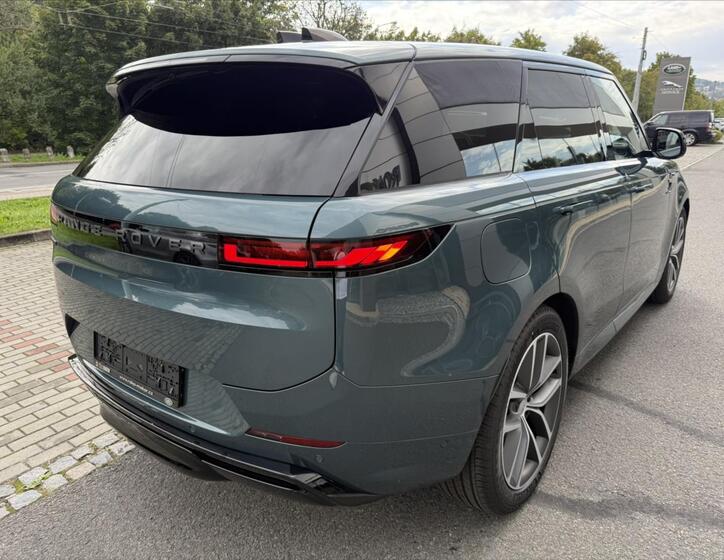 Land Rover Range Rover Sport 7