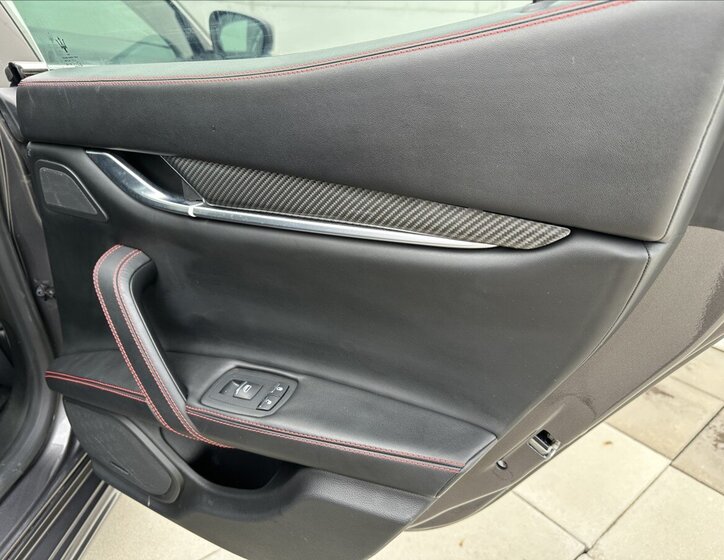 Maserati Ghibli Sedan 3,0 l 316 kw